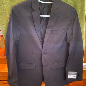 BRAND NEW! Two piece youth suit Black reg fit